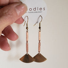 Load image into Gallery viewer, Triangle bar drop earrings