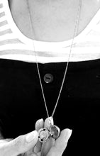 Load image into Gallery viewer, Vintage Sphere Locket