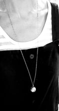 Load image into Gallery viewer, Vintage Sphere Locket