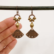 Load image into Gallery viewer, Aztec Copper Fans Earrings