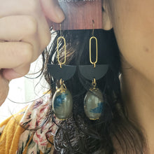 Load image into Gallery viewer, Geometric splash drop earrings