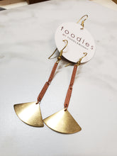 Load image into Gallery viewer, Triangle bar drop earrings