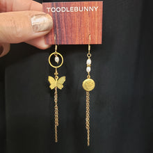 Load image into Gallery viewer, Asymmetric Butterfly Locket Earrings - White Pearl