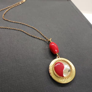 Vintage Round Locket Necklace - Yin Yang Red