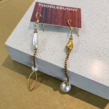 Load image into Gallery viewer, Asymmetric Glass Pearl Dangle Earrings
