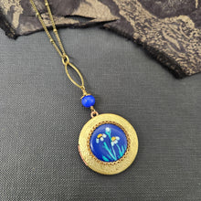 Load image into Gallery viewer, Round Vintage Locket Necklace - Blue Floral
