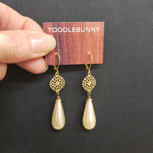 Load image into Gallery viewer, Vintage Glass Pearl Filigree  Drop Earrings

