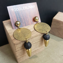 Load image into Gallery viewer, Hammered Brass Disc Drop Earrings - Lava
