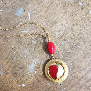 Vintage Round Locket Necklace - Yin Yang Red