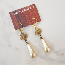 Load image into Gallery viewer, Vintage Glass Pearl Filigree  Drop Earrings
