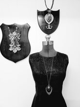 Load image into Gallery viewer, Raw Amethyst Chevron Necklace
