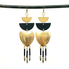 Load image into Gallery viewer, Totem fringe duster earrings
