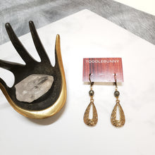 Load image into Gallery viewer, Brass filigree drop earrings
