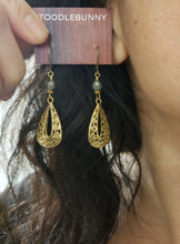Load image into Gallery viewer, Brass filigree drop earrings
