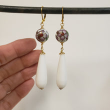 Load image into Gallery viewer, Cloisonne white Agate drop earrings
