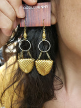 Load image into Gallery viewer, Shielded Mixed Metal Earrings
