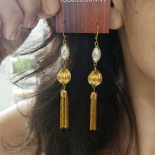 Load image into Gallery viewer, Caged Pearl tassel duster earrings
