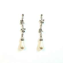 Load image into Gallery viewer, Flutter Crystal pearl drop earrings
