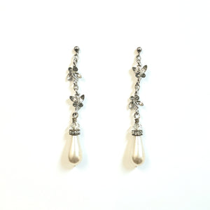 Flutter Crystal pearl drop earrings