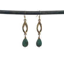 Load image into Gallery viewer, Spiral drop earrings - apatite
