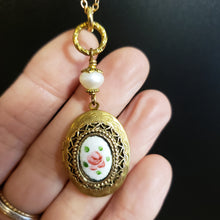 Load image into Gallery viewer, Small Vintage Oval Locket Necklace - White Pearl
