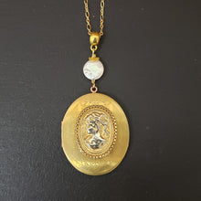 Load image into Gallery viewer, Large Vintage Locket Necklace - Cameo Pearl
