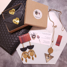 Load image into Gallery viewer, Geometric coco drop earrings
